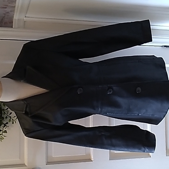Worthington black leather small trench coat - Picture 1 of 5